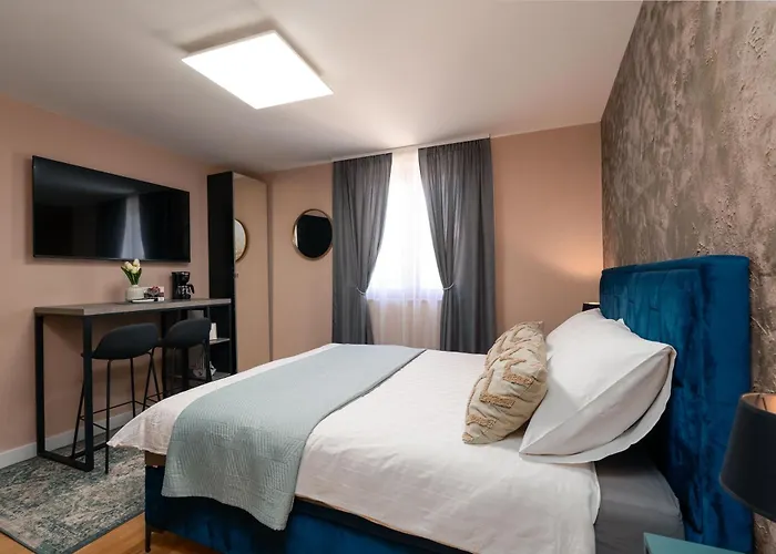 Sapphire Studio Apartment With Free Private Parking
