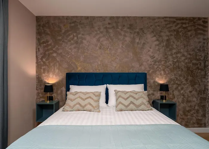 Sapphire Studio Apartment With Free Private Parking