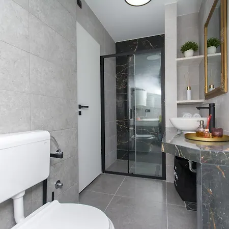 Sapphire Studio Apartment With Free Private Parking Dubrovnik Exterior photo