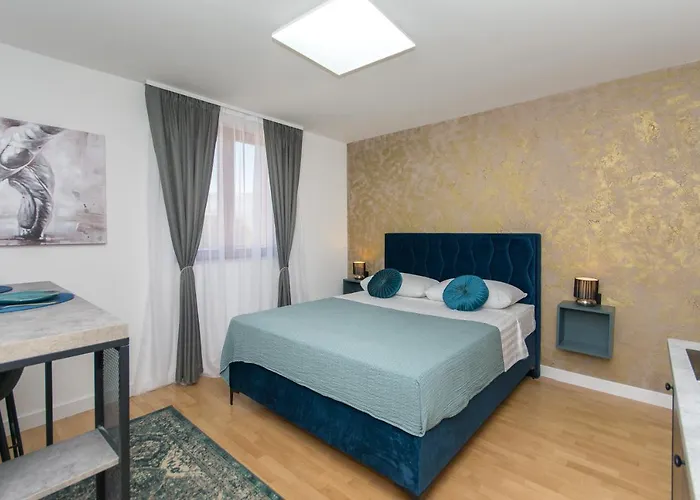 Sapphire Studio Apartment With Free Private Parking